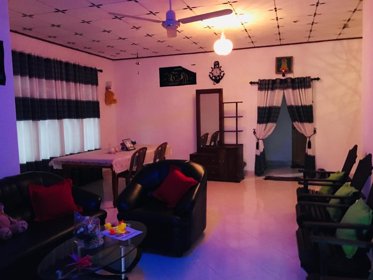 Kawshan Home Stay Dikwella Εξωτερικό φωτογραφία